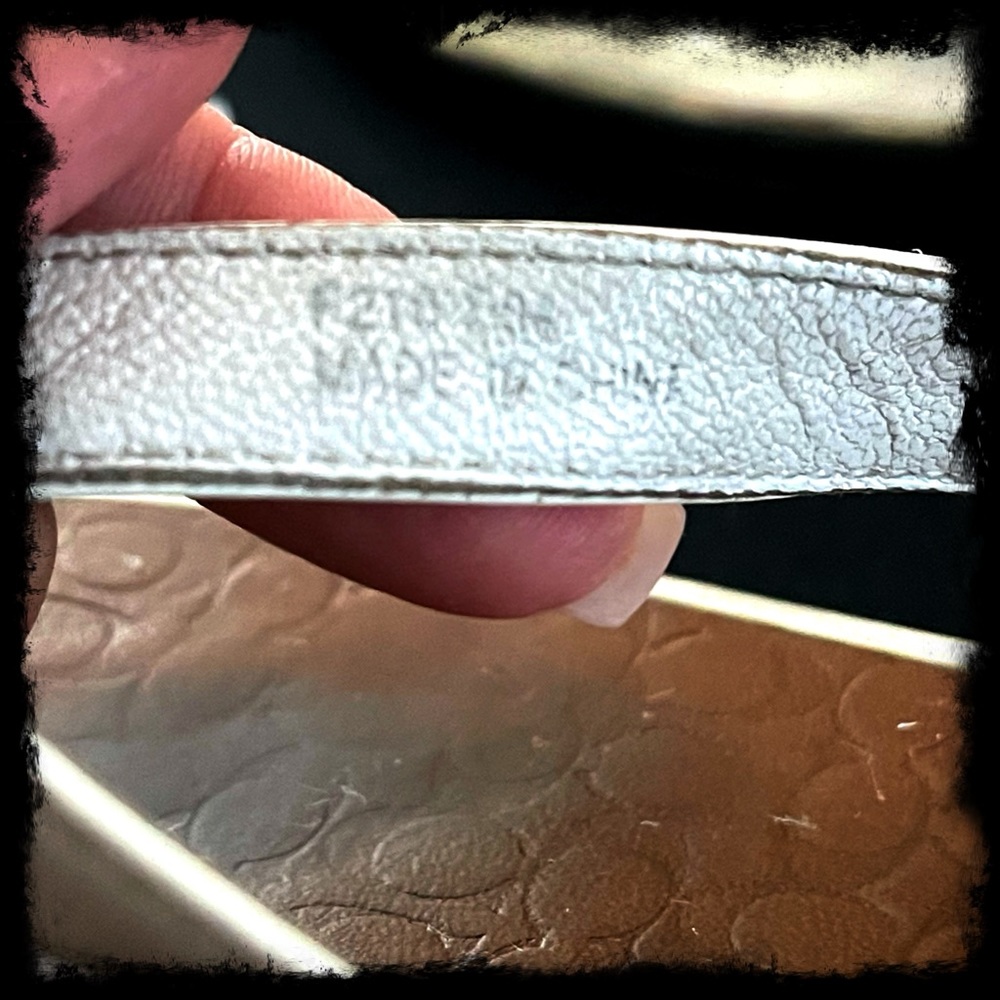 COACH flip flops with flower - Picture 4 of 4